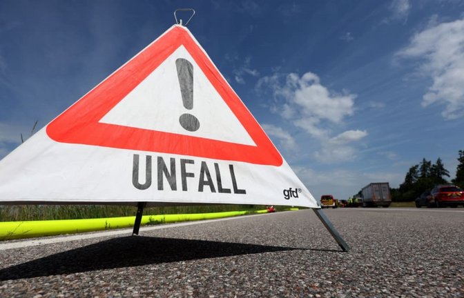 Wegen eines Unfalls wurde die A7 in Fahrtrichtung Ulm voll gesperrt. (Symbolbild)<span class='image-autor'>Karl-Josef Hildenbrand/dpa</span>