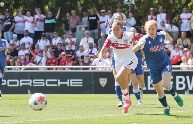 Dafina Redzepi (Stuttgart, No. 7) erzielte die Führung für den VfB.<span class='image-autor'>Baumann/Hansi Britsch</span>