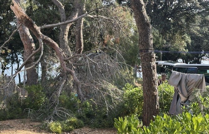 Ein Sturm ist am Montag über einen Küstenabschnitt in Kroatien gefegt.<span class='image-autor'>Foto: privat</span>