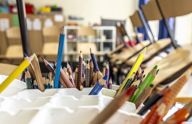 Jeder fünfte zwischen acht und 17 Jahren fühlt sich in der Schule nicht wohl, sagt das Schulbarometer.<span class='image-autor'>Foto: IMAGO/Jochen Tack/IMAGO/Jochen Tack</span>