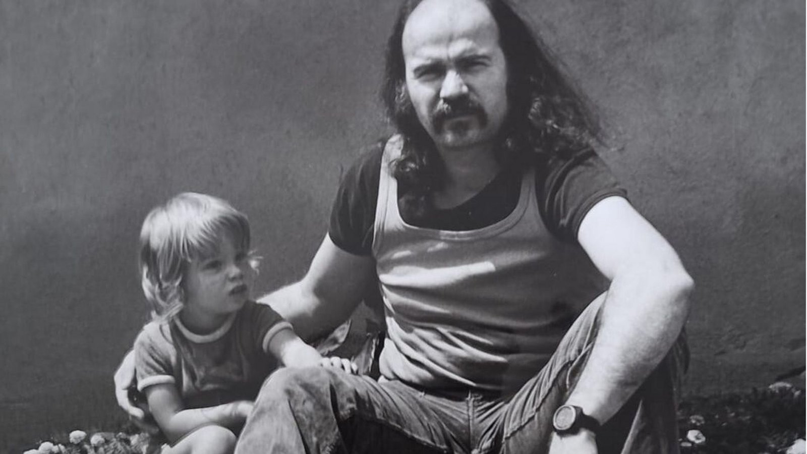 Sein Vater habe ihn schon als Baby mit zu seinen Konzerten und Proben mitgenommen, sagt Florian Dauner: Wolfgang Dauner mit seinem dreijährigen  Sohn im Jahr 1974.Foto: privat