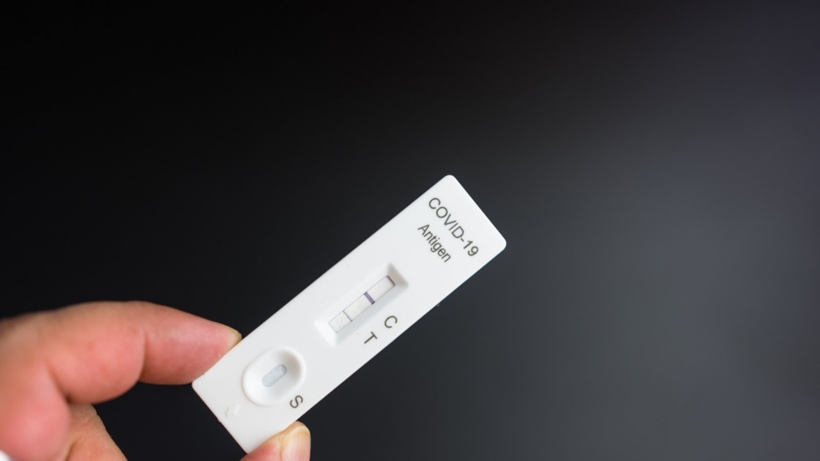 Was, wenn der Corona-Test invalid ist?Foto: Dontree_M / shutterstock.com