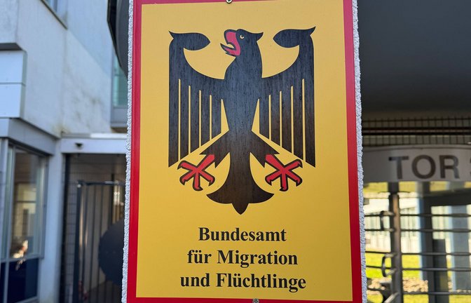 Sobald das Bundesamt für Migration und Flüchtlinge von einer Heimreise erfährt, legt es eine Akte an.<span class='image-autor'>Foto: www.imago-images.de/IMAGO/Huebner/Severing</span>