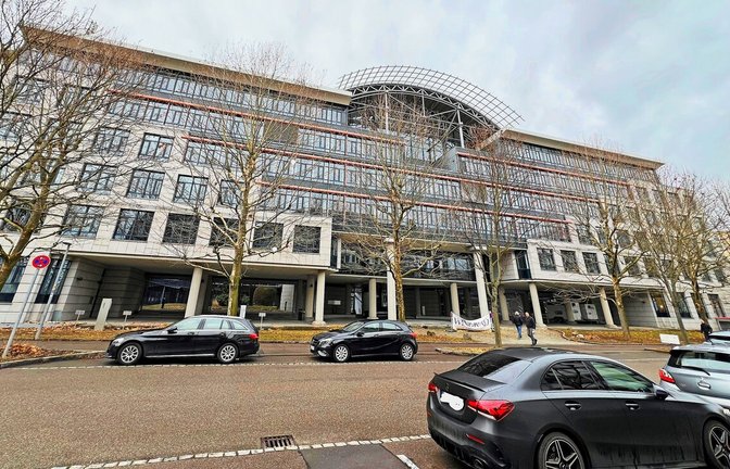 In diesem Bürogebäude in Weilimdorf könnte eine LEA eingerichtet werden.<span class='image-autor'>Foto: Schwarz</span>