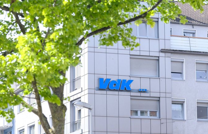 Der Sozialverband will private und gesetzliche Pflegeversicherung zusammenführen. (Symbolbild)<span class='image-autor'>Foto: IMAGO//Michael Gstettenbauer</span>