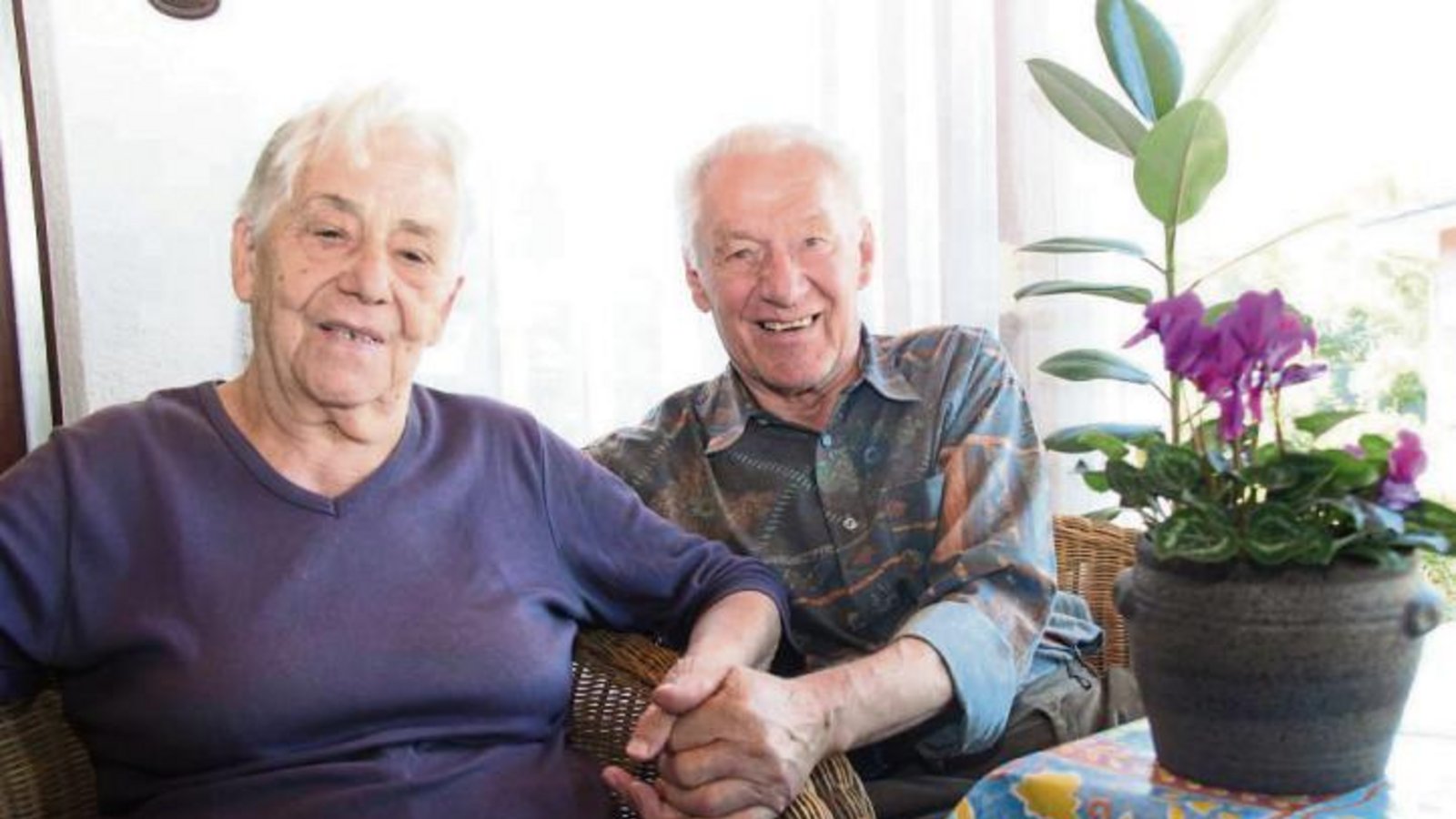 Helene und Roland Schüle haben vor 60 Jahren geheiratet.  Foto: Banholzer