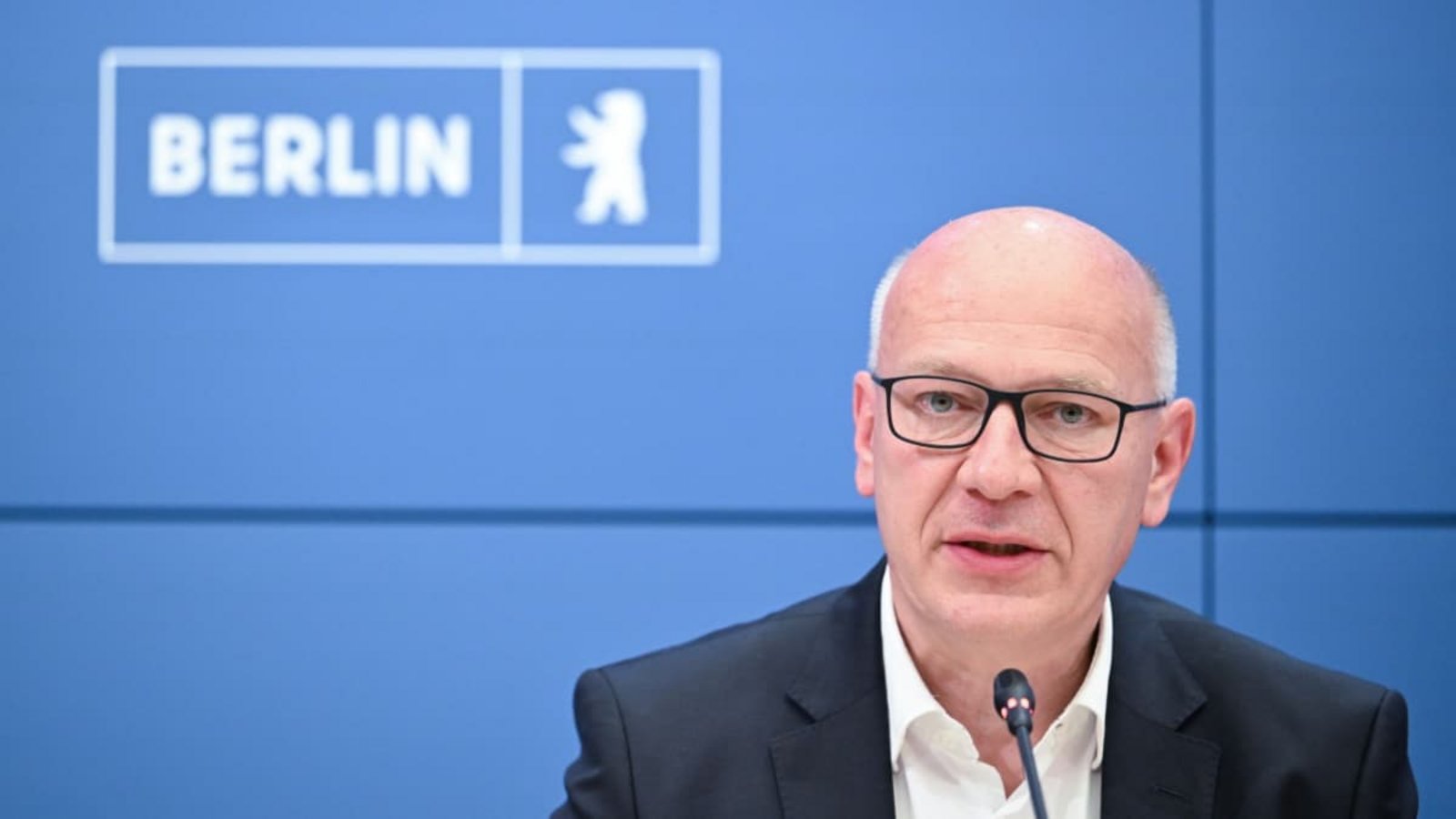 Informierte die Öffentlichkeit falsch über sein Krisenmanagement beim großen Stromausfall im Winter: Berlins Regierender Bürgermeister Kai Wegner (CDU)Soeren Stache/dpa