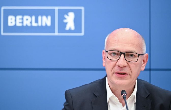 Informierte die Öffentlichkeit falsch über sein Krisenmanagement beim großen Stromausfall im Winter: Berlins Regierender Bürgermeister Kai Wegner (CDU)<span class='image-autor'>Soeren Stache/dpa</span>