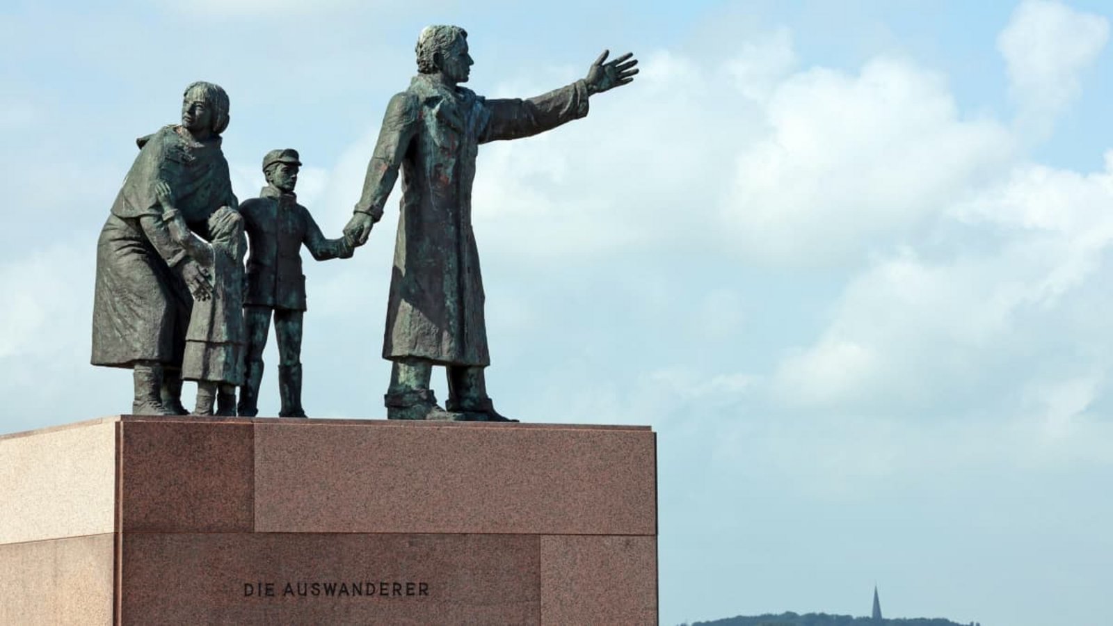 Auswanderung aus Deutschland gibt es schon seit Jahrhunderten. Zwischen 1830 und 1974 haben in Bremen mehr als sieben Millionen Menschen ein Schiff bestiegen, um auszuwandern – auch in Länder mit ihnen fremden Kulturen.Dieter Sell/epd Auswanderung aus Deutschland gibt es schon seit Jahrhunderten. Zwischen 1830 und 1974 haben in Bremen mehr als sieben Millionen Menschen ein Schiff bestiegen, um auszuwandern – auch in Länder mit ihnen fremden Kulturen.Dieter Sell/epd