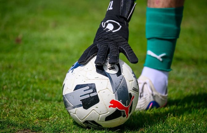 Die Fellbacher Kicker hoffen im Spiel beim FSV Hollenbach auf viel Ballbesitz, um selbst Chancen kreieren zu können.<span class='image-autor'>IMAGO/Zink</span>