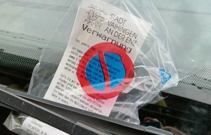 Schön verpackt wie ein Geschenk kommt das Vaihinger Knöllchen daher.  Foto: Rücker