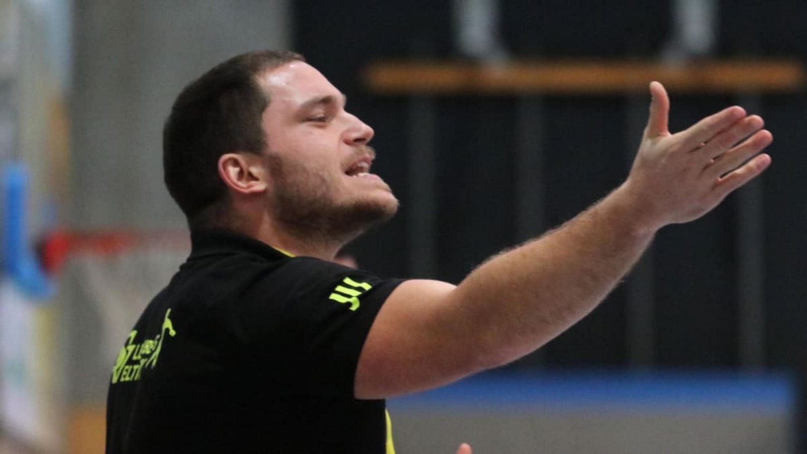 Beim SV Leonberg/Eltingen sammelte Jakob Ulrich erste Erfahrungen in der Mannschaftsbetreuung, nun trainiert er die erste Mannschaft beim Handball-Team Heckengäu.Andreas Gorr
