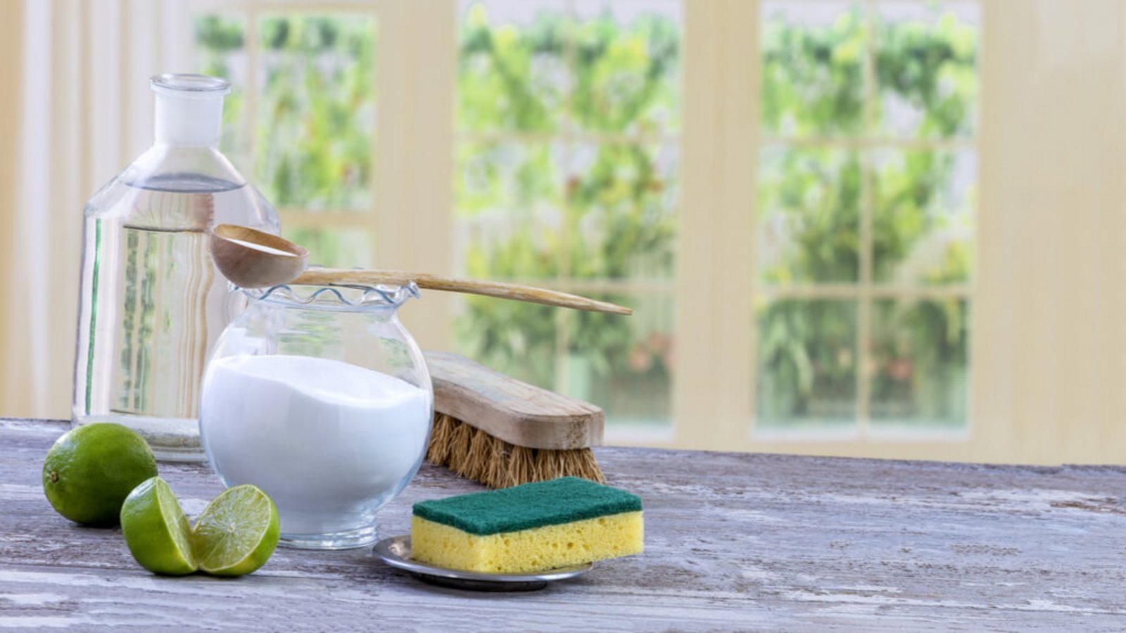 Mit wenigen ökologischen Mitteln lassen sich die meisten Verschmutzungen entfernen. Diese nachhaltigen Putzmittel ersetzen Ihre chemischen Reiniger.Foto: Jpc-Prod / Shutterstock.com Mit wenigen ökologischen Mitteln lassen sich die meisten Verschmutzungen entfernen. Diese nachhaltigen Putzmittel ersetzen Ihre chemischen Reiniger.Foto: Jpc-Prod / Shutterstock.com