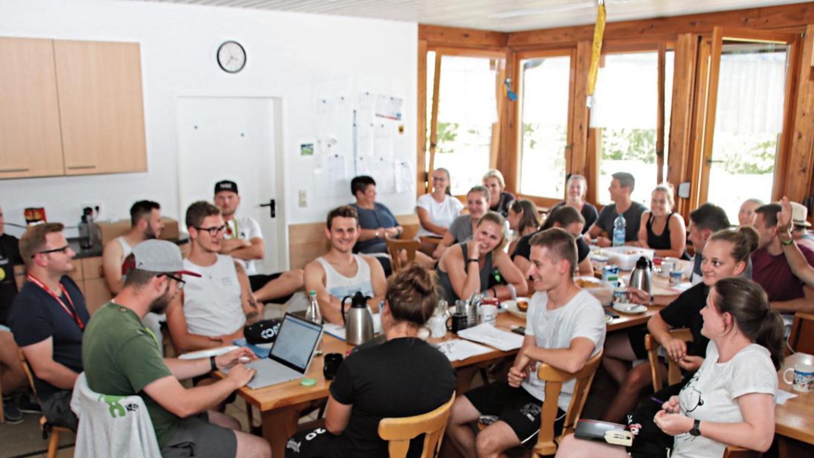 Betreuerbesprechung in Untersteinbach: Was ist heute angesagt? Fotos: Arning Betreuerbesprechung in Untersteinbach: Was ist heute angesagt? Fotos: Arning