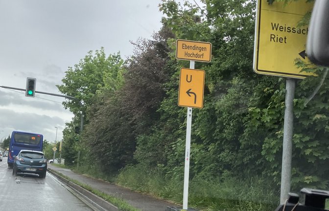 „Ebendingen kenne ich nicht“, wundert sich unser Leser Jürgen Ballier aus Vaihingen über dieses kuriose Umleitungsschild an der B 10 in Enzweihingen.