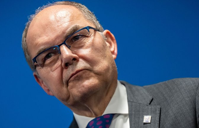 Der Bosnien-Beauftrage Christian Schmidt wirft das Handtuch. Das geschieht offenbar auf Druck aus den USA.<span class='image-autor'>Foto: Michael Kappeler/dpa</span>