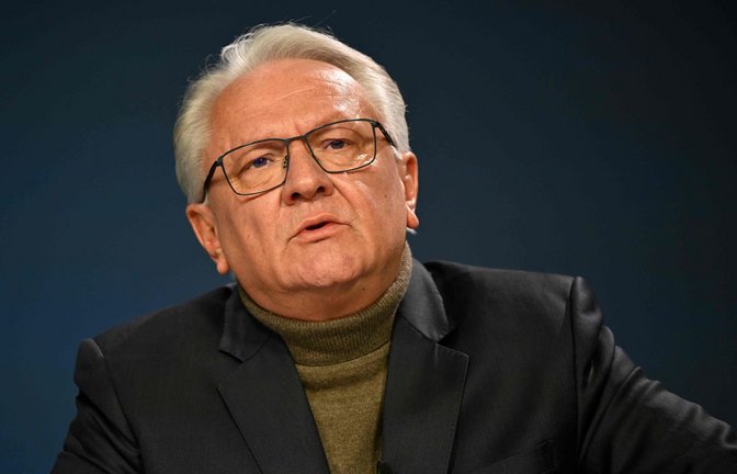 Rheinmetall und sein Chef Armin Papperger werden auf der Hauptversammlung am Dienstag das Erobern weiterer Geschäftsfelder ankündigen – dennoch ziehen sich Anleger zurück.<span class='image-autor'>Foto: AFP</span>