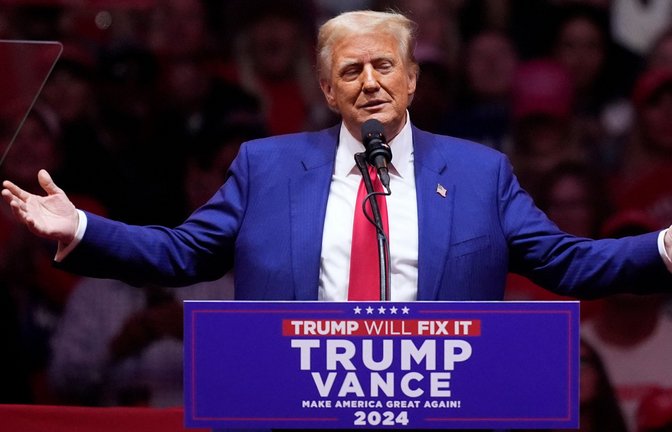 „Trump wird es richten“ – für manche seiner Anhänger ist Donald Trump nichts weniger als ein politischer Erlöser.<span class='image-autor'>Foto: dpa/Evan Vucci</span>