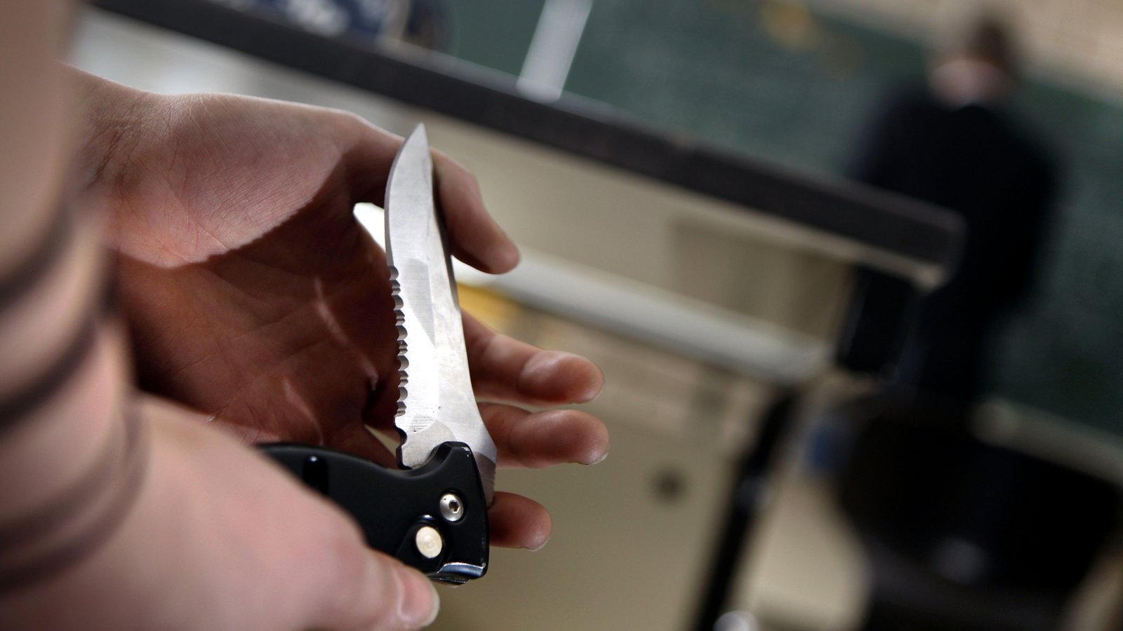 Insgesamt 155 Messerangriffe wurden 2024 im Landkreis Ludwigsburg erfasst, meist wurde es als Drohmittel eingesetzt.     Archivfoto: Oliver Berg/dpa