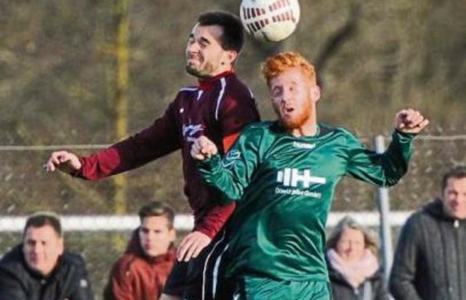 Fabian Antoni (rechts) hat sich zu einem Leistungsträger in der Sersheimer Defensive entwickelt.  Foto: Leitner