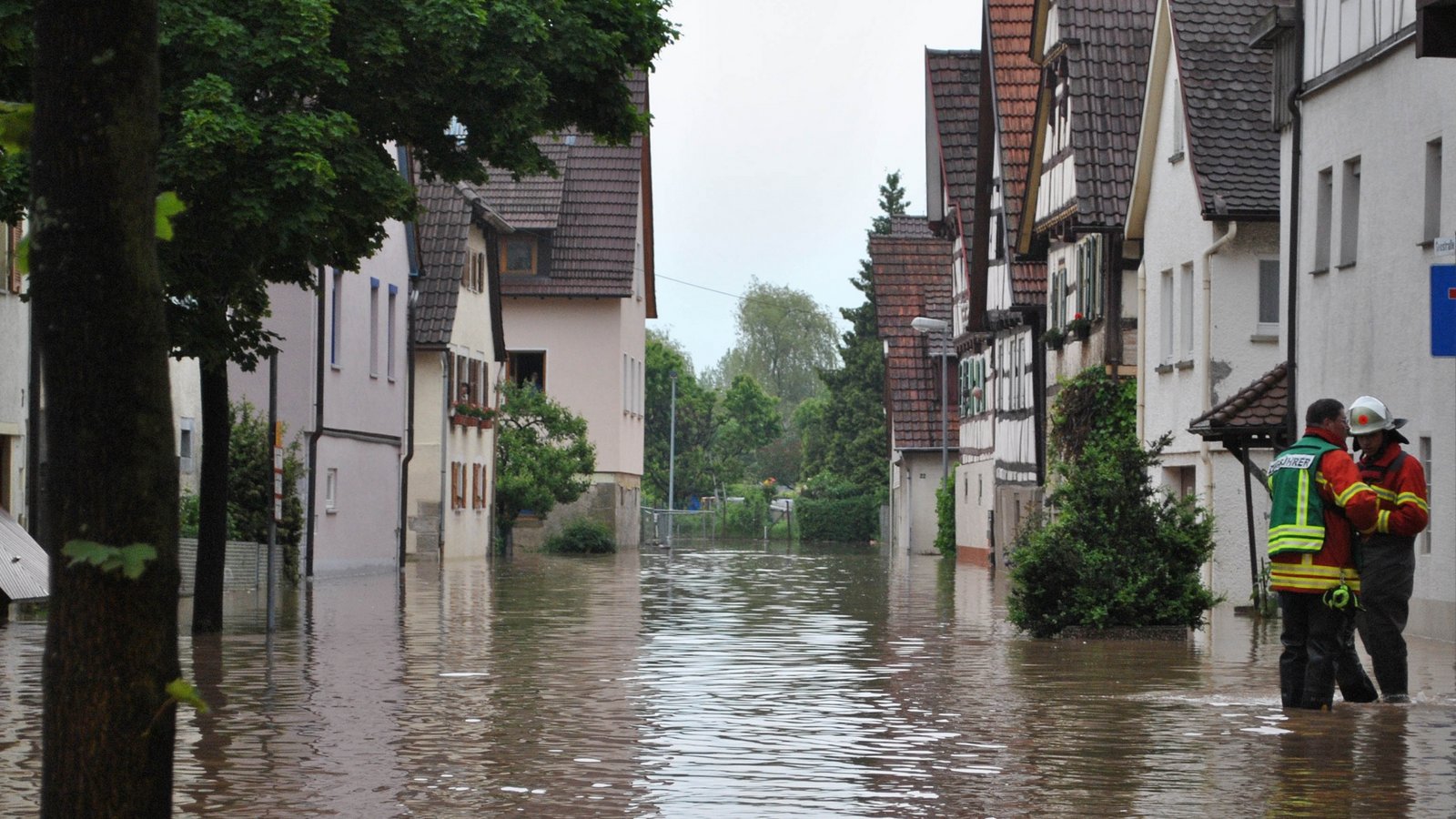 Damit sich solche Bilder vom Juni 2013 in Illingen nicht wiederholen, sind im aktuellen Haushalt 200 000 Euro für Hochwasser- und Katastrophenschutz eingestellt.  Foto: Stahlfeld