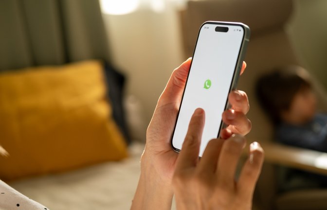 Der Aufruf wird unter anderem via WhatsApp verbreitet.<span class='image-autor'>Foto: Mitriakova Valeriia / shutterstock.com</span>
