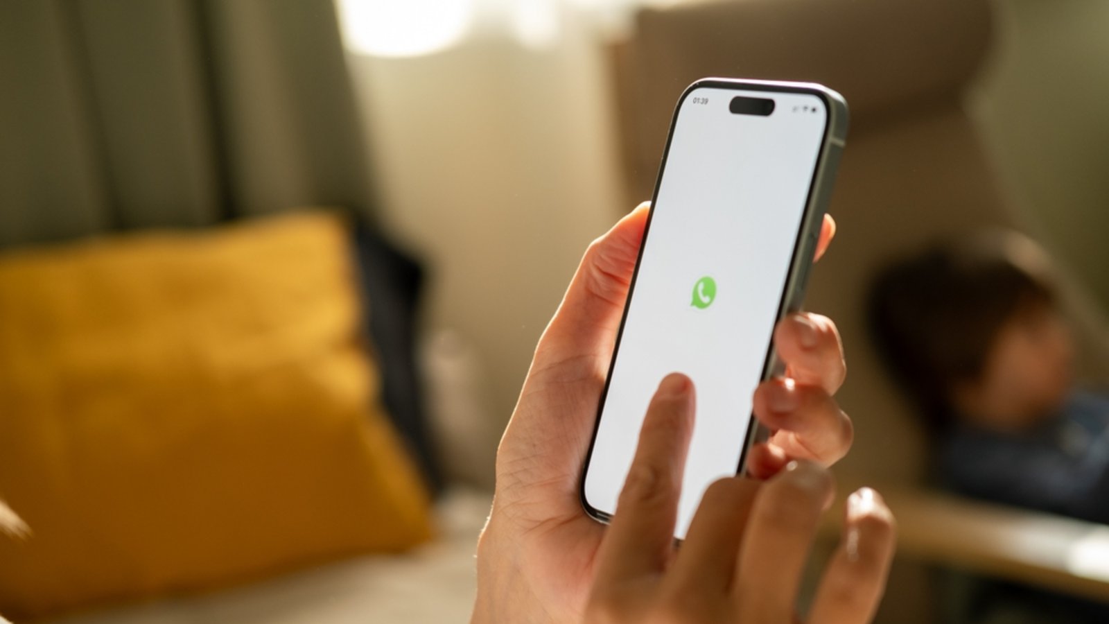 Der Aufruf wird unter anderem via WhatsApp verbreitet.Foto: Mitriakova Valeriia / shutterstock.com Der Aufruf wird unter anderem via WhatsApp verbreitet.Foto: Mitriakova Valeriia / shutterstock.com