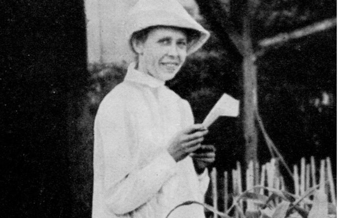 „Ich legte das Ohr an den Boden und es schien mir, als als seien die Pflanzen froh, etwas über die Geheimnisse ihres Wachstum erzählen zu können“, schrieb Margarete von Wrangell.<span class='image-autor'>Foto: Universität Hohenheim</span>
