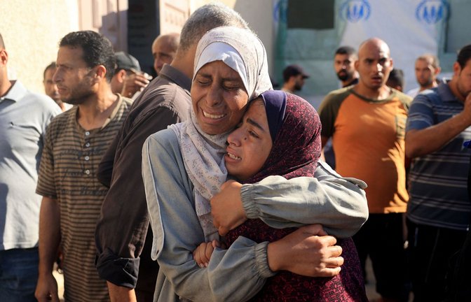Palästinenser trauern über verlorene Angehörige. (Archivbild)<span class='image-autor'>Foto: AFP/EYAD BABA</span>