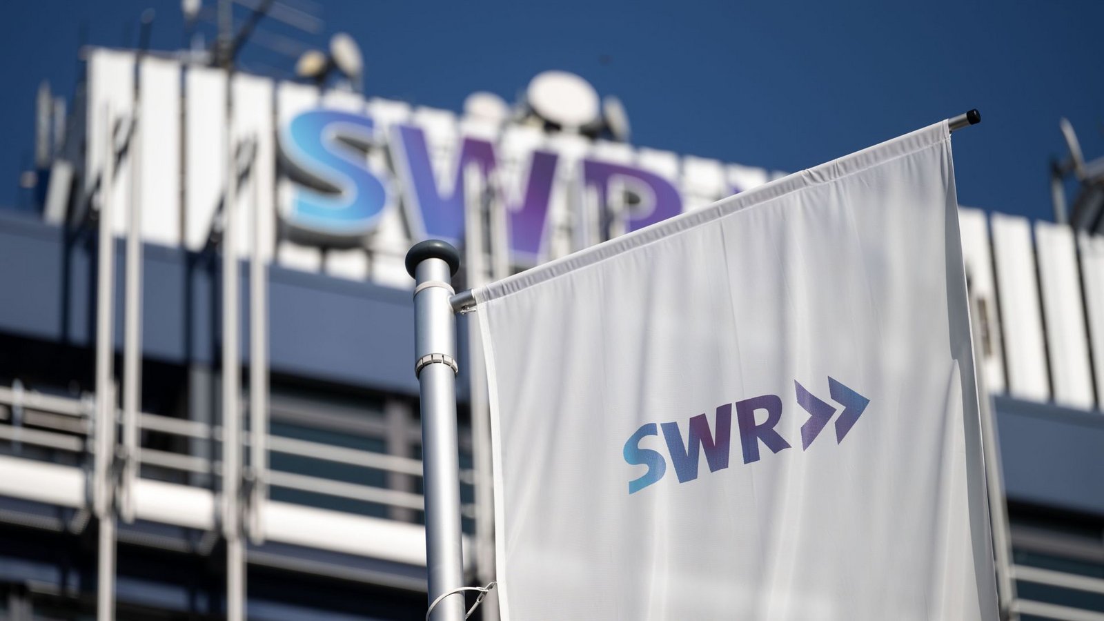 Wie geht es beim SWR weiter?Foto: Marijan Murat/dpa/Marijan Murat