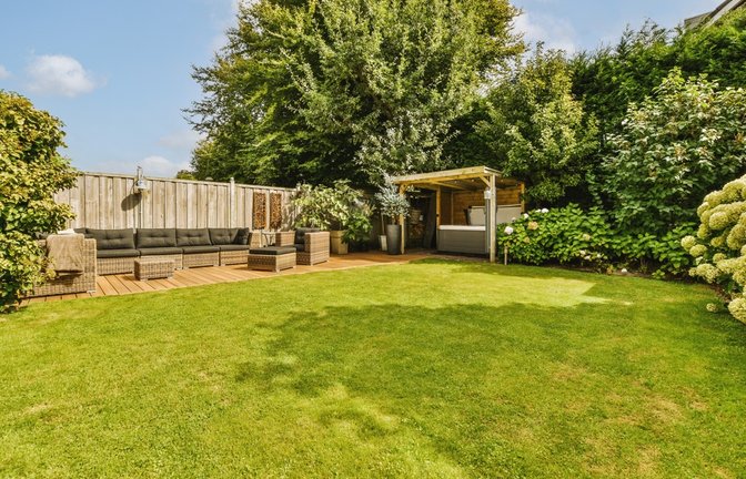 Im Fokus der Serie: Der Garten.<span class='image-autor'>Foto: Procreators / shutterstock.com</span>