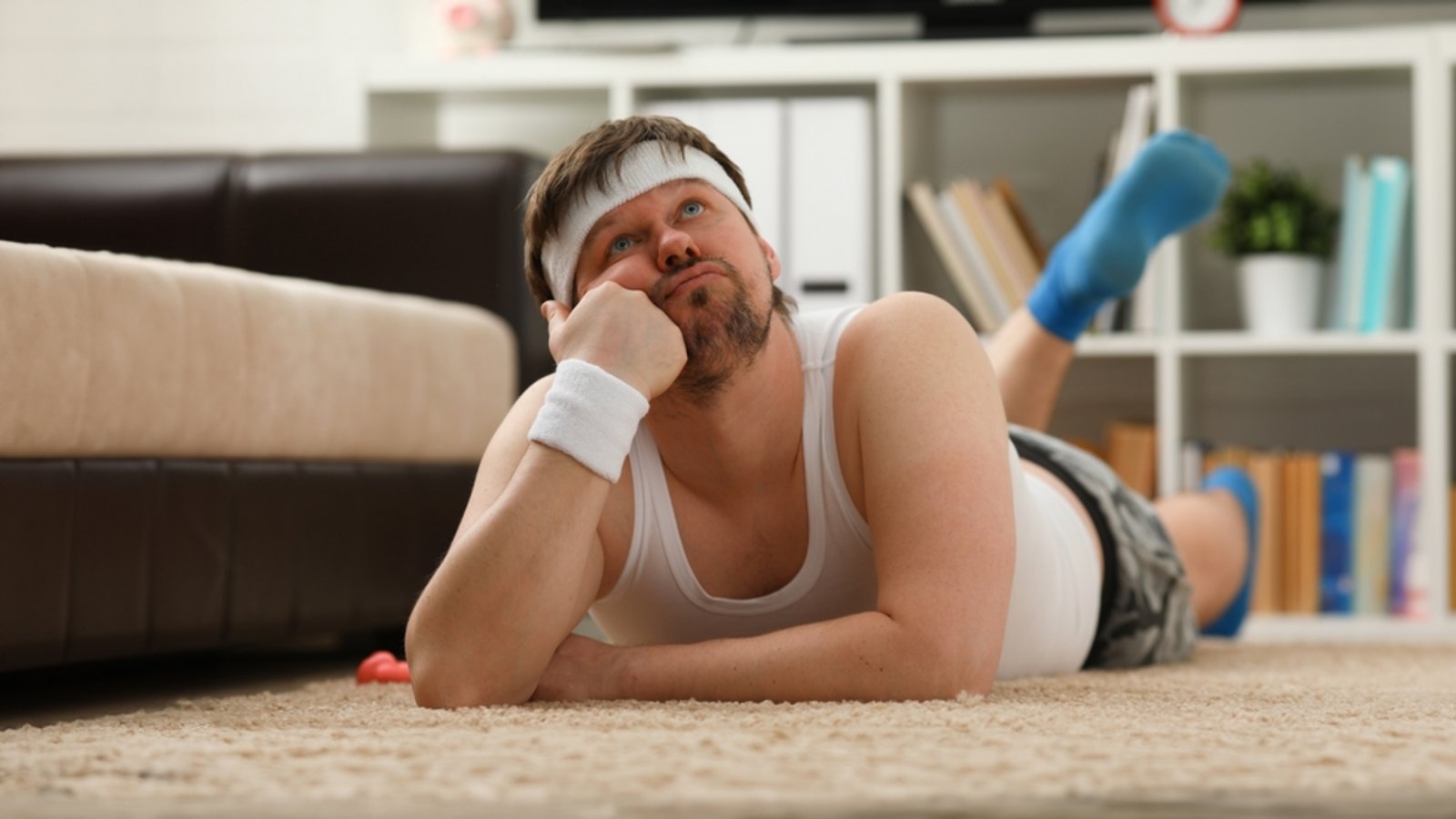 Erfahren Sie die 4 Grundregeln, wie man erfolgreich abnehmen kann. So kann Gewicht nachhaltig reduziert werden.Foto: H_Ko / Shutterstock.com