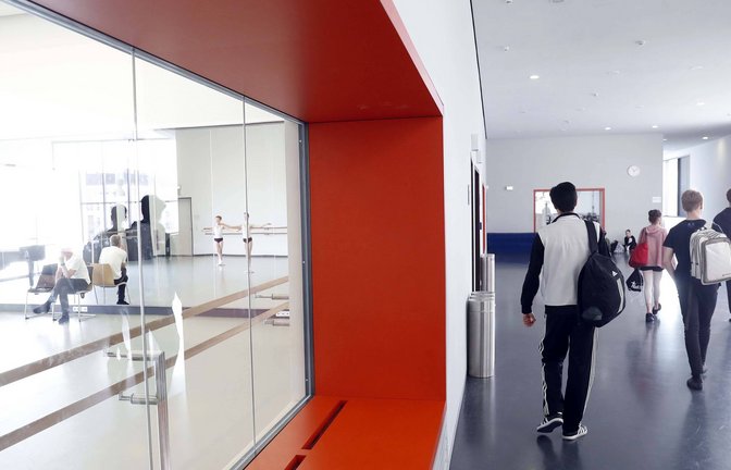 Ausbildungsstätten wie die staatliche Ballettschule in Berlin sehen ihre Arbeit durch Kürzungen im Kultur- und Bildungsbereich gefährdet.<span class='image-autor'>Foto: IMAGO/Berlinfoto</span>