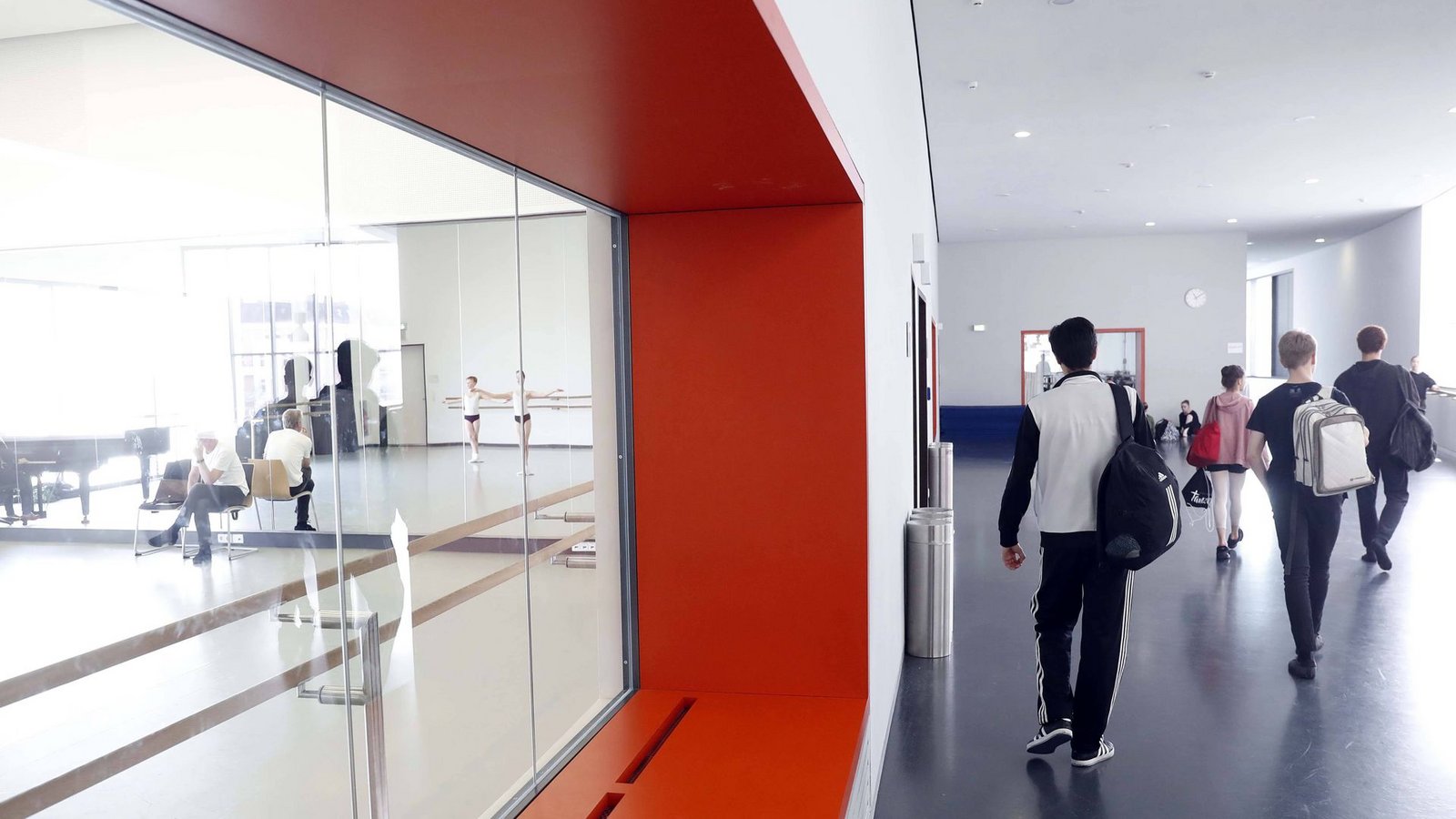 Ausbildungsstätten wie die staatliche Ballettschule in Berlin sehen ihre Arbeit durch Kürzungen im Kultur- und Bildungsbereich gefährdet.Foto: IMAGO/Berlinfoto