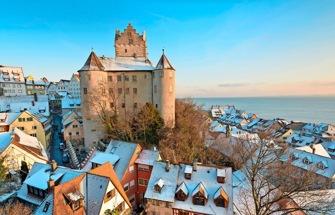 Attraktion  inmitten der Meersburger Altstadt: die  älteste bewohnte Burg Deutschlands<span class='image-autor'>Foto: imago//Holger Spiering</span>