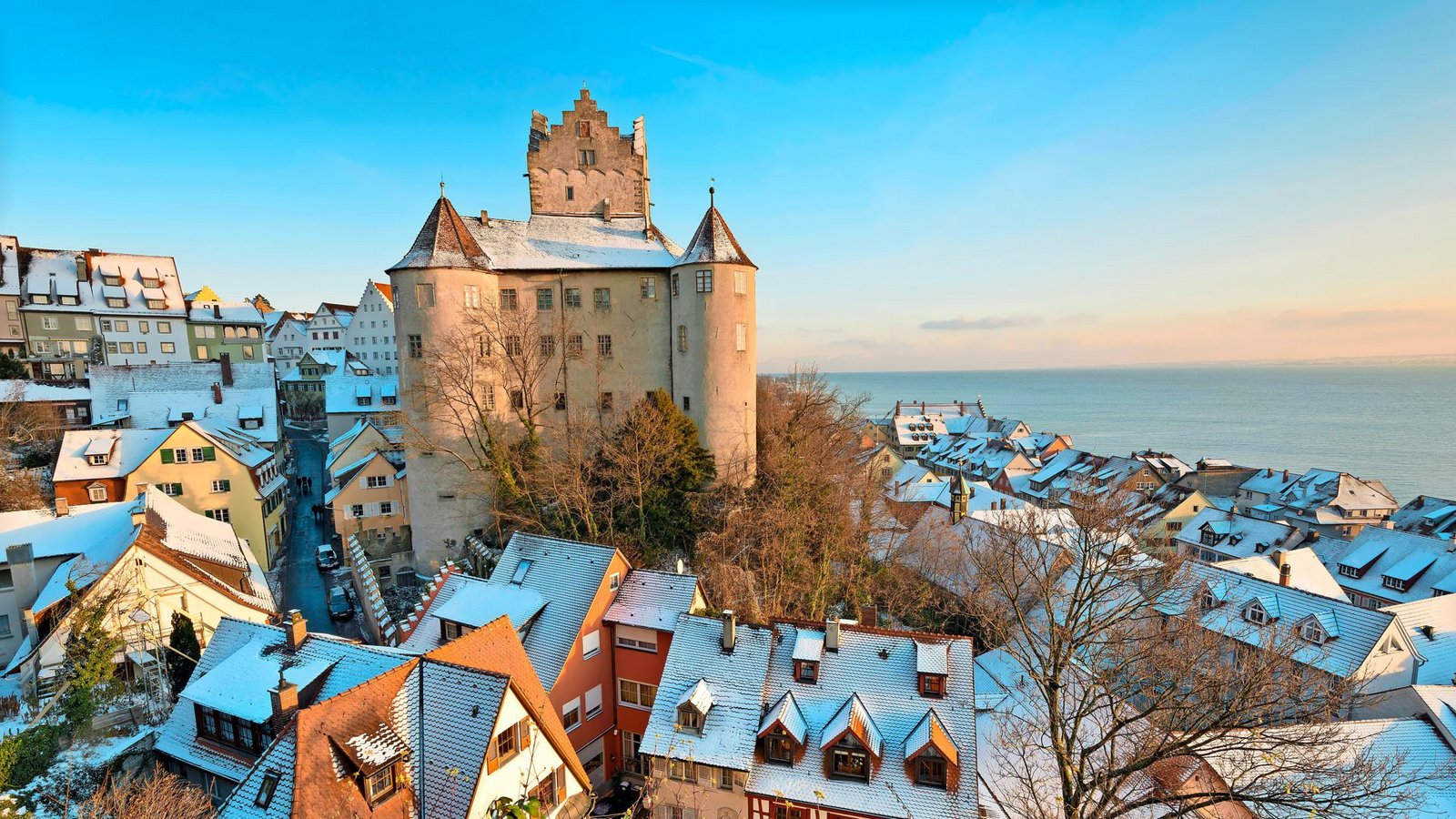 Attraktion  inmitten der Meersburger Altstadt: die  älteste bewohnte Burg DeutschlandsFoto: imago//Holger Spiering