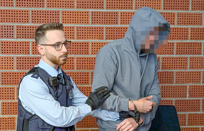 Der 34-jährige Erzieher soll die Mutter aus VS in übertriebener Weise umgarnt haben, um ihr Vertrauen zu gewinnen.<span class='image-autor'>Marc Eich</span>