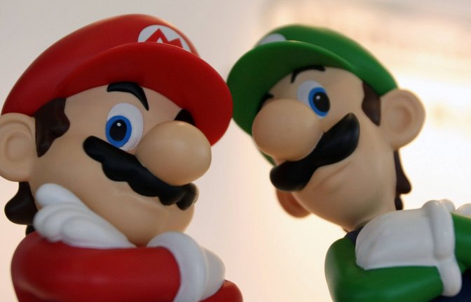 Figuren von Super Mario und Luigi in der Nintendo-Firmenzentrale in Tokio.<span class='image-autor'>Foto: Imago/Zuma Press</span>