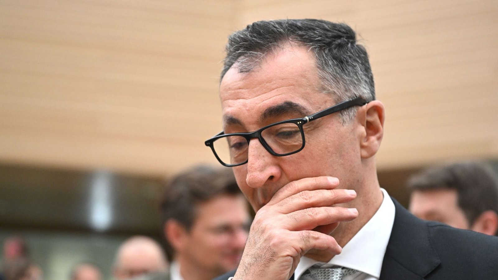 Bei seiner Wahl zum Ministerpräsidenten erhält Cem Özdemir nicht die volle Rückendeckung von der Regierungskoalition.Foto: dpa/Marijan Murat Bei seiner Wahl zum Ministerpräsidenten erhält Cem Özdemir nicht die volle Rückendeckung von der Regierungskoalition.Foto: dpa/Marijan Murat