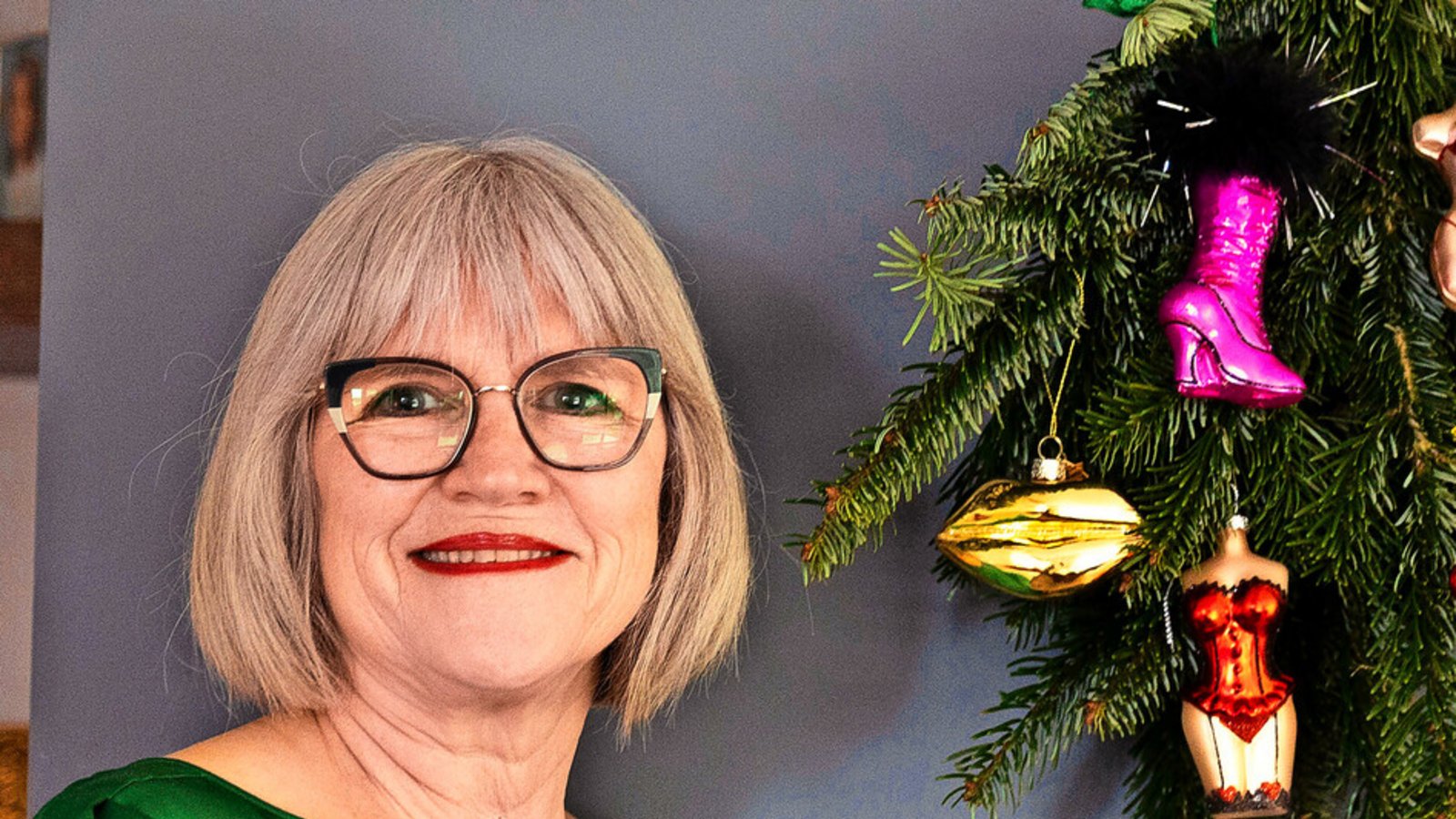 „Schneeschmelze“ – Ines Witka zeigt ihr neues Buch.Foto: Lichtgut/Leif Piechowski „Schneeschmelze“ – Ines Witka zeigt ihr neues Buch.Foto: Lichtgut/Leif Piechowski