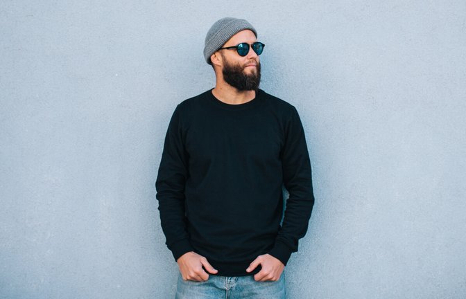 Die Begriffe „Pullover“ und „Sweatshirt“ werden oft synonym verwendet, doch was genau ist der Unterschied? Alles Wichtige hier im Überblick.<span class='image-autor'>Foto: San4ezz / Shutterstock.com</span>