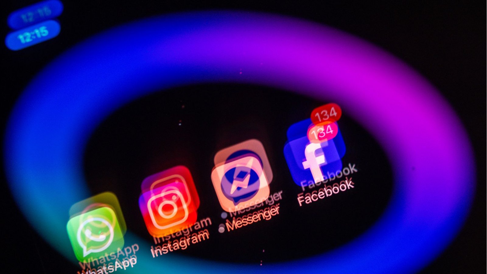 Auf Online-Plattformen werden Minderjährige bisweilen mit dubiosen Angeboten gelockt. Das soll sich nach dem Willen der EU ändern.Foto: Jens Büttner/dpa