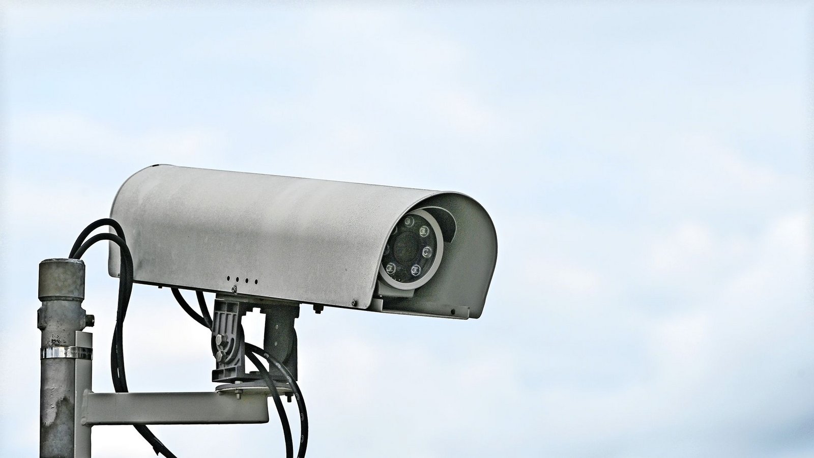 Der Verfassungsschutzs soll künftig auch privat aufgezeichnete Videos anfordern dürfen.Foto: Patrick Pleul/dpa-Zentralbild/dp Der Verfassungsschutzs soll künftig auch privat aufgezeichnete Videos anfordern dürfen.Foto: Patrick Pleul/dpa-Zentralbild/dp