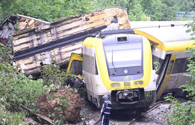 Die Unfallstelle des entgleisten Regionalzugs bei Riedlingen.<span class='image-autor'>Foto: Bernd Weißbrod/dpa</span>