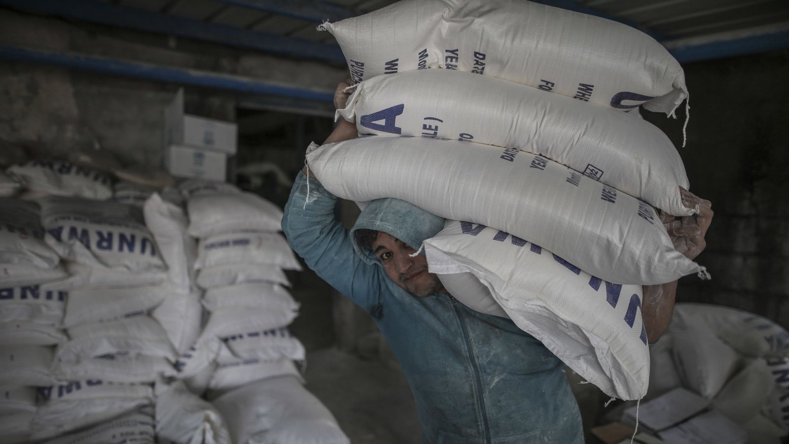 Die Menschen im Gazastreifen sind auf Hilfslieferungen angewiesen. Die EU will die Unterstützung trotz aller Schwierigkeiten fortsetzen.Foto: dpa/Wissam Nassar