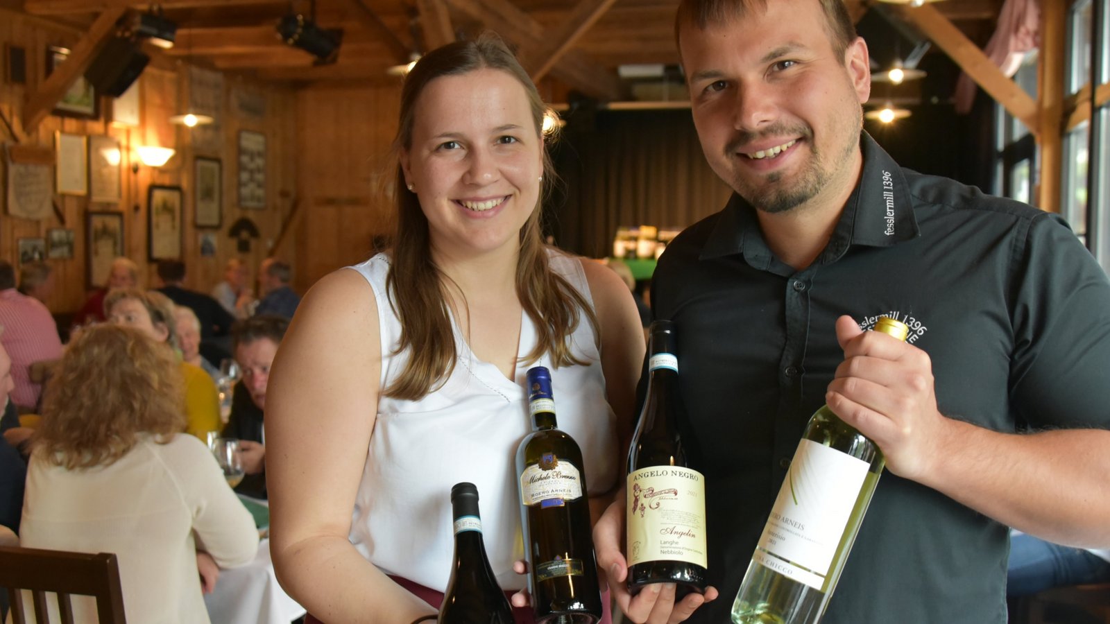 Tobias Fessler und Lisa Marx stellten erlesene Weine aus Canale vor. Tobias Fessler und Lisa Marx stellten erlesene Weine aus Canale vor.
