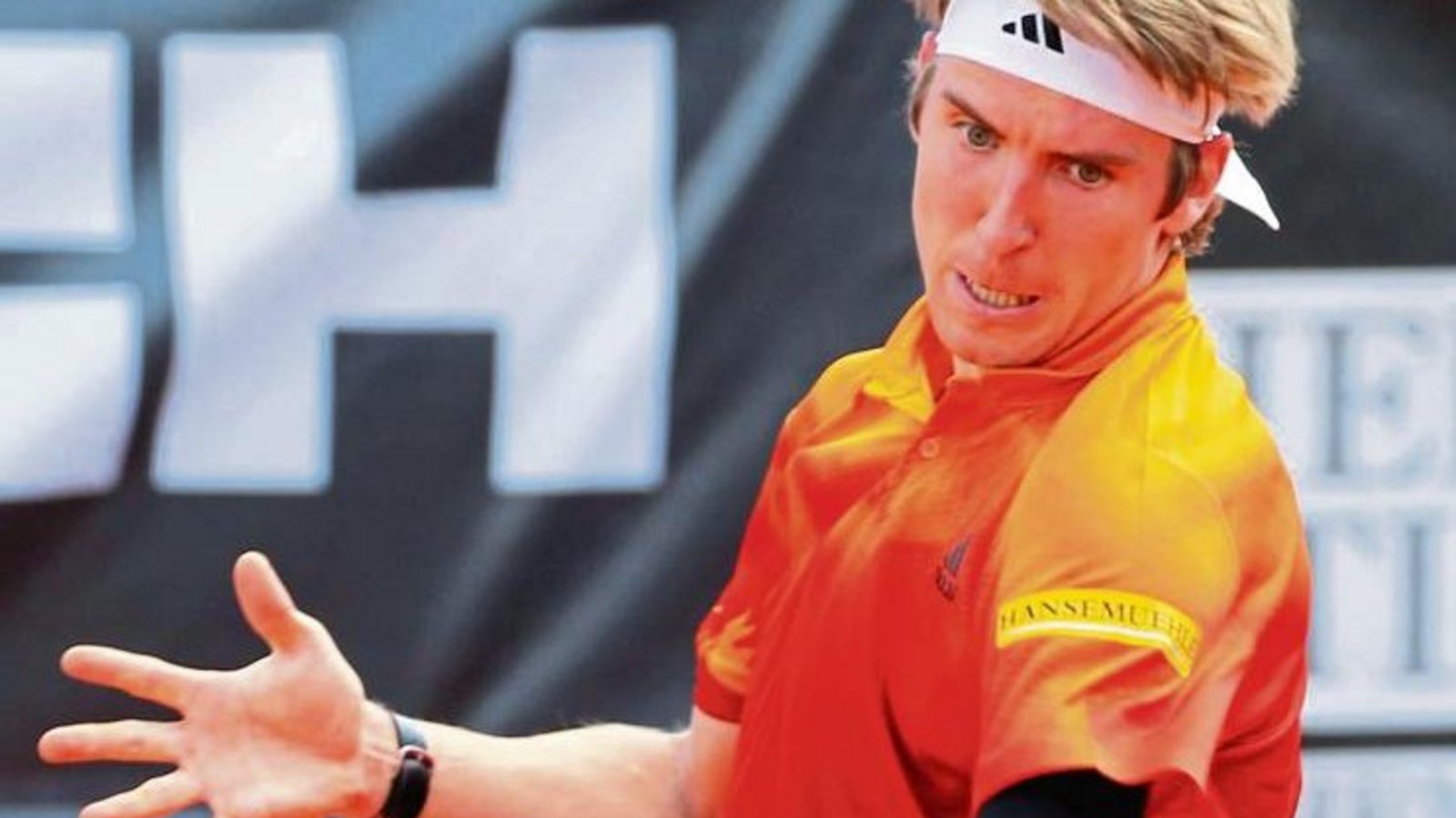 Solides Spiel, aber die ganz große Sensation verpasst: Cedrik-Marcel Stebe spielt momentan super Tennis. Im ATP-Turnier von Genf verlor er um 22.25 Uhr gegen Kuznetsov. Foto: Archiv/Küppers