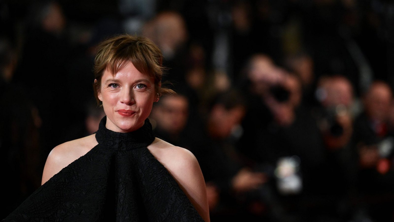 Jella Haase ist im vielschichtigen Drama "Gentle Monster" zu sehen.Foto: Olivier Chassignole/AFP/dpa Jella Haase ist im vielschichtigen Drama "Gentle Monster" zu sehen.Foto: Olivier Chassignole/AFP/dpa