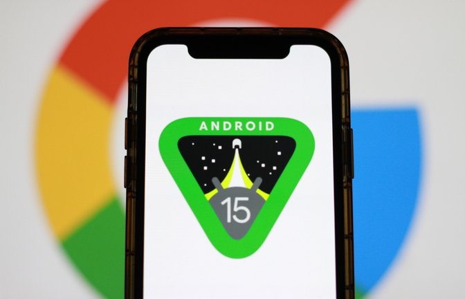 Samsung beginnt mit der Einführung von Android 15 und One UI 7. Erfahren Sie, wann das Update auf welchen Geräten verfügbar ist.<span class='image-autor'>Foto: El editorial / Shutterstock.com</span>
