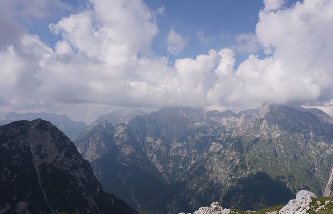 Vom 2864 Meter hohen Triglav, Sloweniens höchstem Gipfel, hat man einen fantastischen Panoramablick auf die Bergwelt der Julischen Alpen (Archivbild).<span class='image-autor'>Foto: Imago/Depositphotos</span>